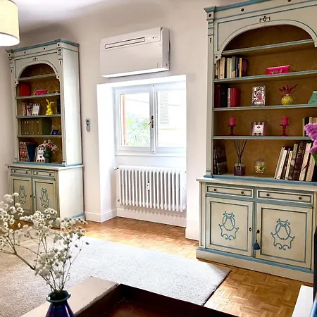 Casa D'azeglio, Florence, Quiet And Elegant Apartment Florence
