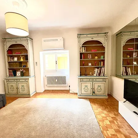 Casa D'azeglio, Florence, Quiet And Elegant Apartment Florence